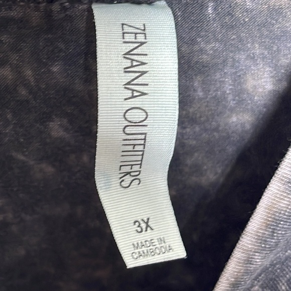 ZENANA Outfitters Mineral Wash Long Sleeve Purple Gray Mock Neck Shirt Size 3X - Picture 4 of 8